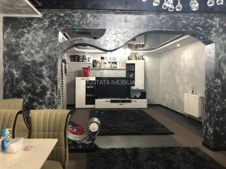 Vila P+1, zona Chercea. - 4