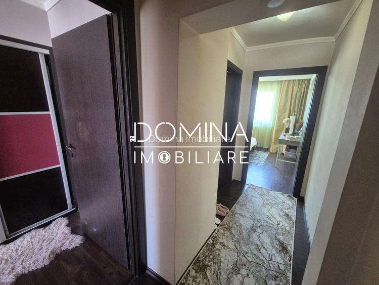 Vanzare apartament 3 camere, situat ULTRACENTRAL, strada Unirii  - 8