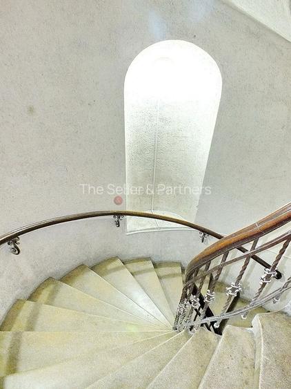 Imobil Piata Sfatului - 9