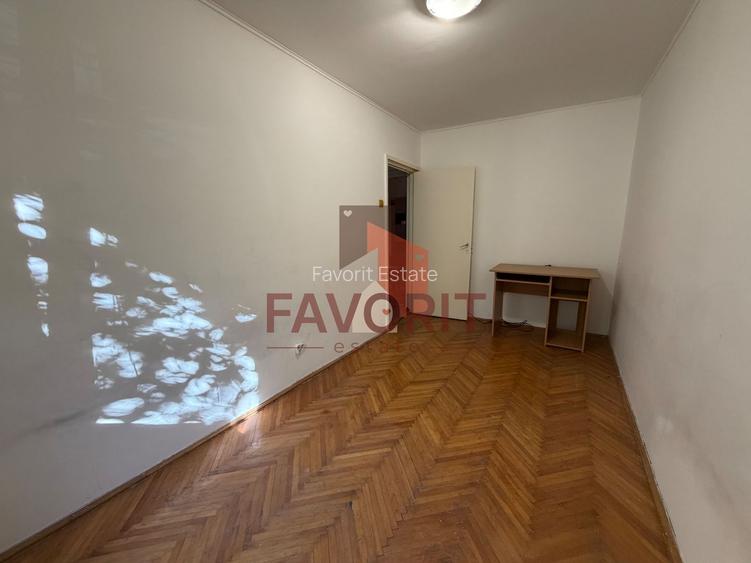 Cu centrala termica proprie. Zona Dacia. Boxa - 4