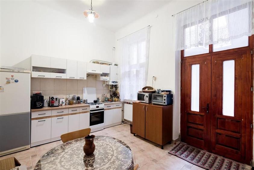 RECO Apartament ultracentral 2 camere-62 mp utili- zona str. Avram Iancu - 5