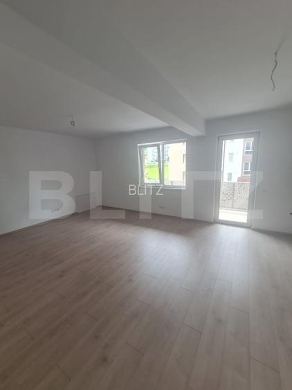 Apartament finisat, finisaje noi, semidecomandat, 3 camere - 2