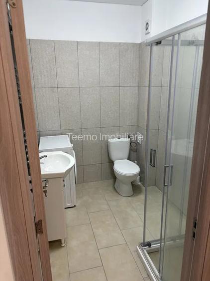 Garsoniera / semidecomandata / centrala proprie / AC / 34 mp / Tineretului 53 - 8