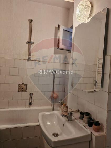 Apartament cu 3 camere de vânzare - 4