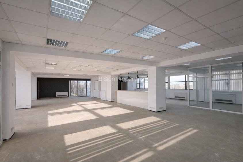 Birouri 200 - 330 mp | Expozitiei - Piata Presei Libere | Comision 0% - 9