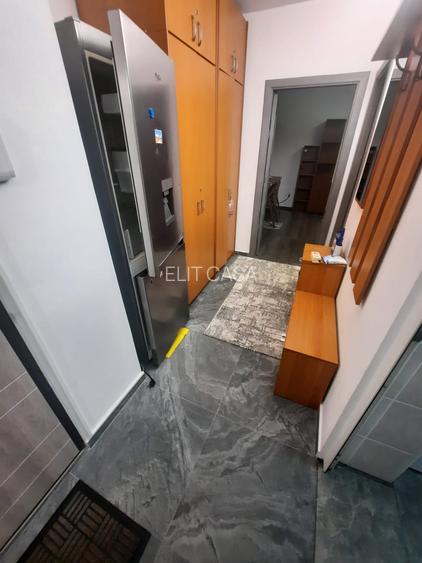 Apartament cu 2 camere, etaj 2/4, zona Podu Ros - 9