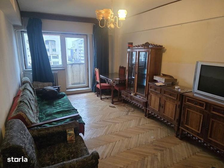 Vand  apartament 3 camere, et. 6/7, Calea Bucuresti, Piata Centrala - 2