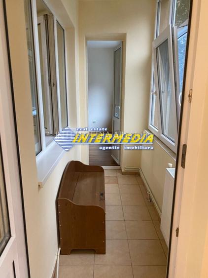 Apartament cu 3 camere Deco Foste proprietati CETATE Piata Finisat Nemobilat - 3