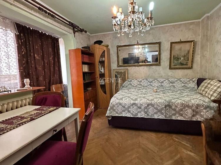 Titan-Liviu Rebreanu etaj 1/4 - 9