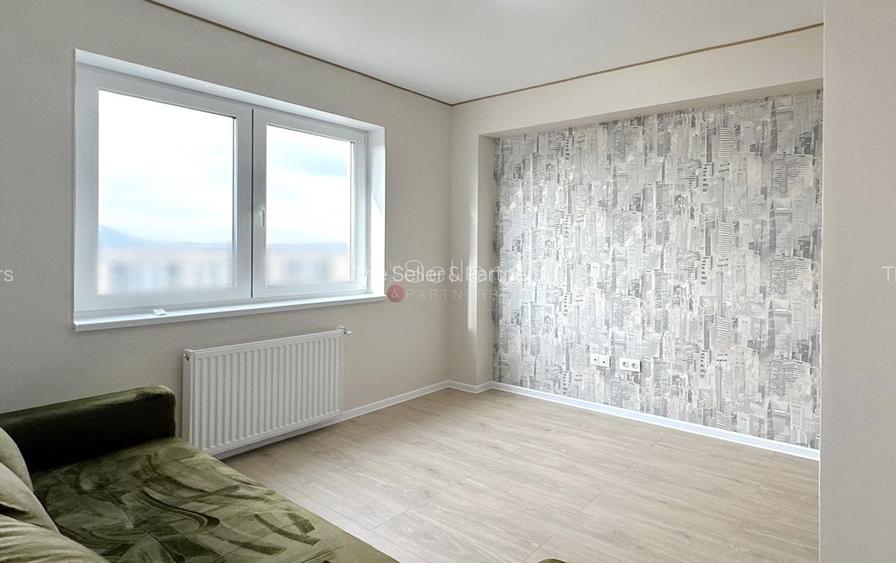 Structura Generoasa Zona Coresi Mall - 13