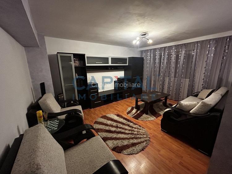 De vanzare apartament 3 camere - 5