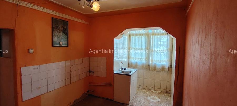 Apartament 2 camere la etaj 1 - 2