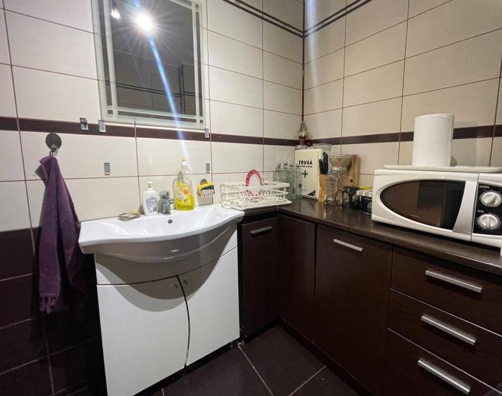 Tomis I, vila P+1 cu 4 camere, 2 balcoane, curte, loc de parcare