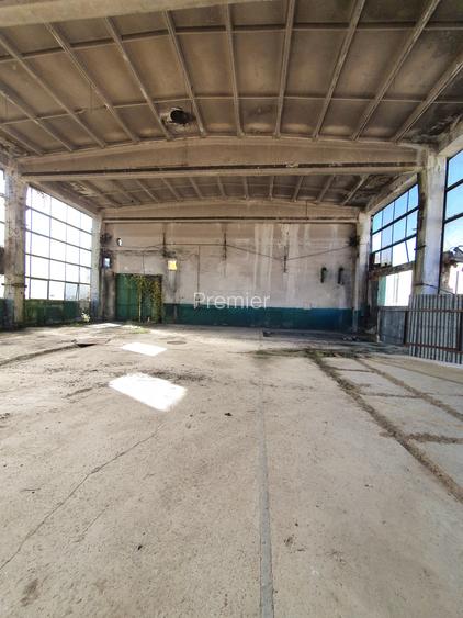 Hala 300 mp, 1,50 e/mp - 2