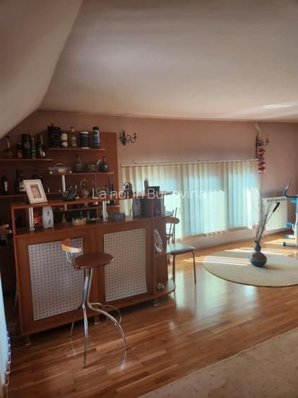 Va aducem spre vanzare o proprietate cocheta, case, foisor si curte - 9