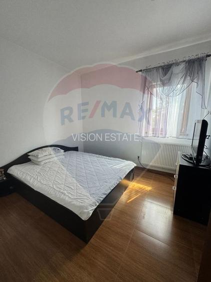 Casa / Vila cu 6 camere de vanzare - 12