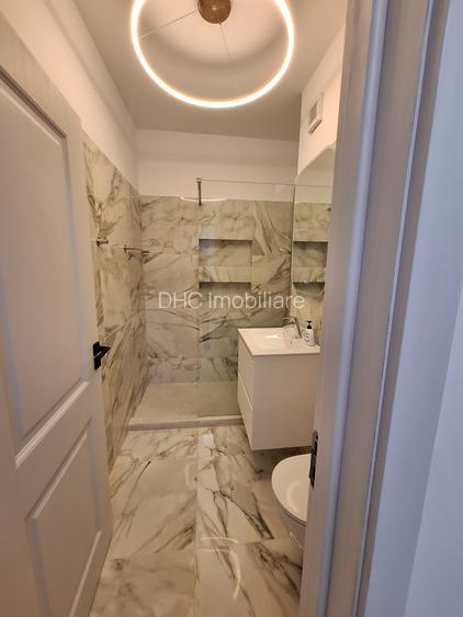 Exigent Plaza Residence prima închiriere - 2