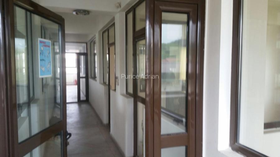 Oferim sediu social si depozite de 12 , 24 , 36 , 72 m.p.  - 2