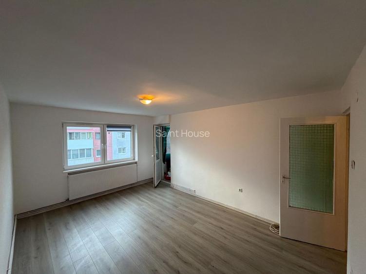 Garsonieră decomandată zona lenin 30 MP str sporturilor - 2