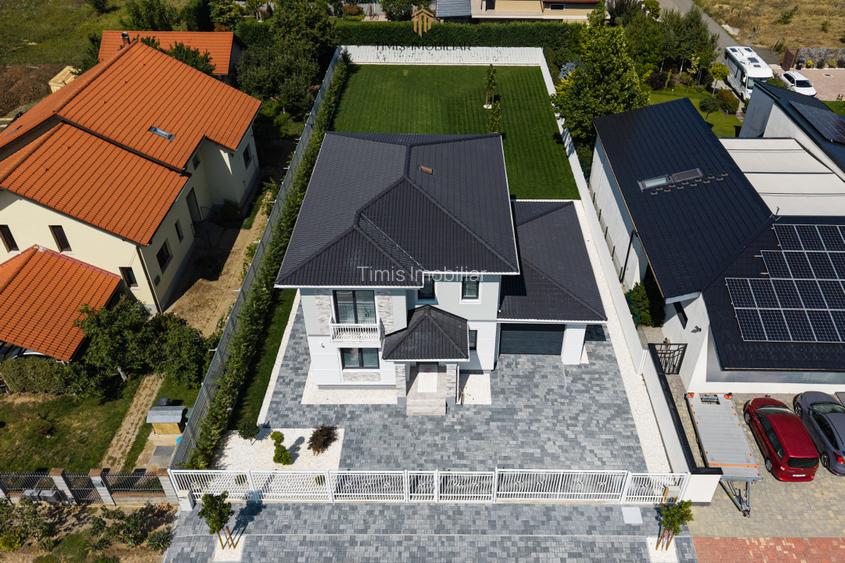 Casa individuala | 4 dormitoare, garaj si teren de 1.000 mp | Com 0% - 33