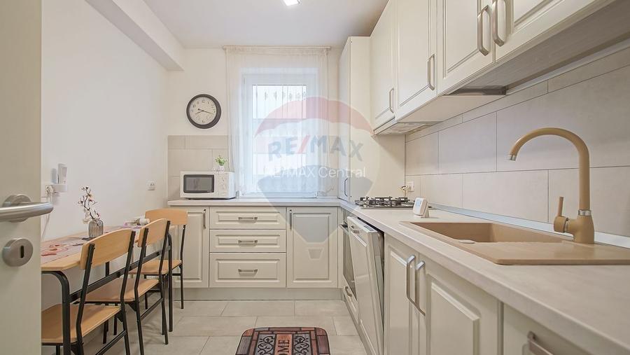 Apartament cu 2 camere de închiriat în zona Tractorul - 7