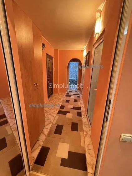 2 Camere Decomandat Centrala Proprie Loc de Parcare Piata Resita - 5