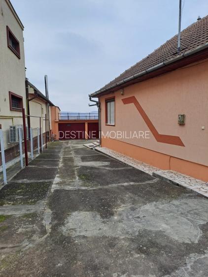 CASA DE VANZARE IN HD - 12