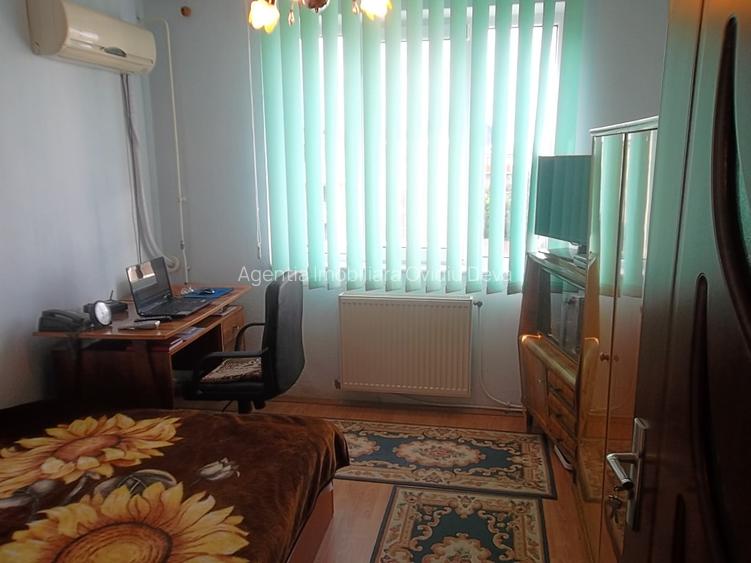 Vand apartament 3 camere decomandat in Deva, zona Carpati, - 10