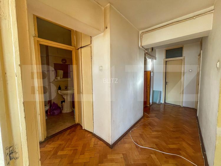Apartament de 3 camere decomandat, 75 mp, 2 băi, 2 balcoane, etaj intermediar. - 15