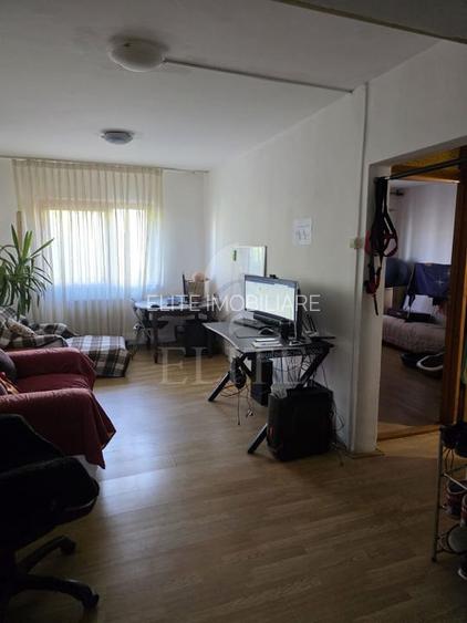 Apartament 3 camere în zona MOGOSOAIA - 16