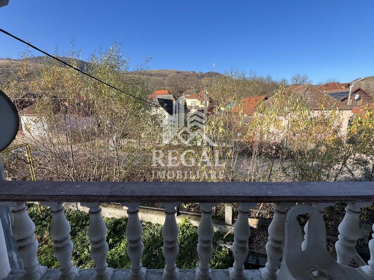 Casă de vânzare în sat Bos – oportunitate pentru locuință sau afacere - 3