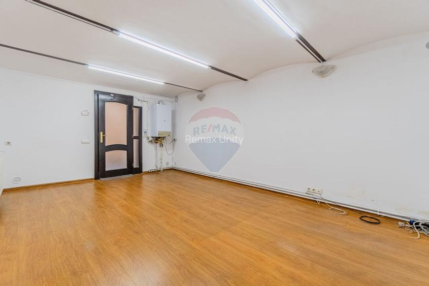 Spațiu de birouri de închiriat – zonă centrală, Str. Castanilor - 17