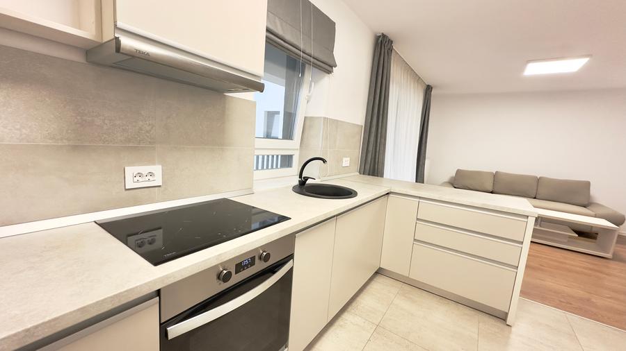 Apartament cu 2 camere in zona Tractoru la Kasper ,et 2/9