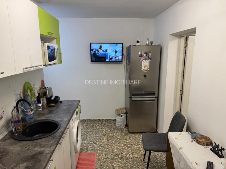 Apartament 2 camere mobilat/utilat, renovat recent, centrala proprie, Salaj - 6