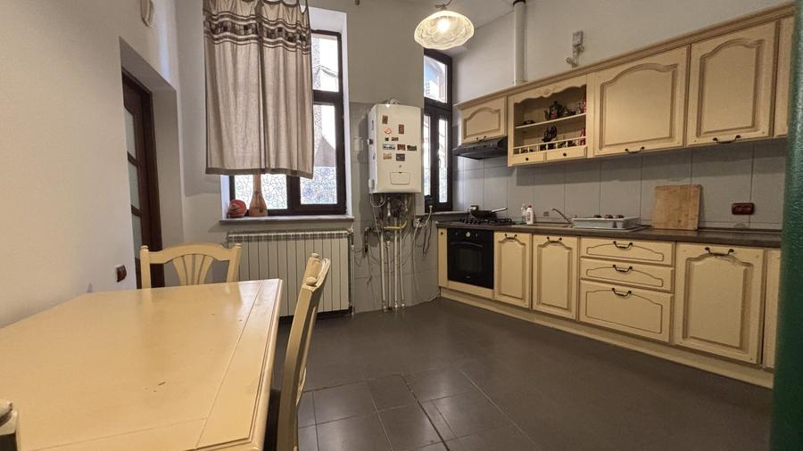 Vanzare 2 camere P-ta Cosbuc