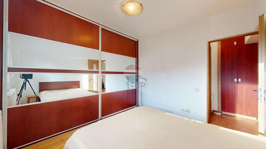 Apartament 2 camere, decomandat, zona Centrul Civic - str. Hărmanului