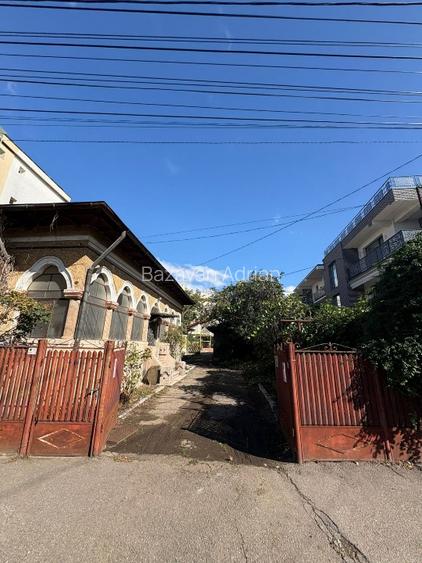 Vând casă renovabilă/demolabilă, teren 382mp, Mihai Viteazu-Caraiman-Republicii. - 2