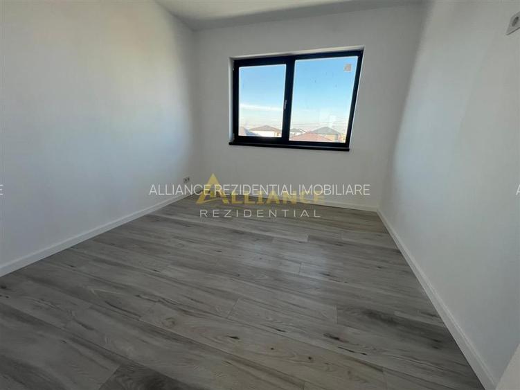 Casa individuala - 4 camere - 2 bai - 280mp teren - 17