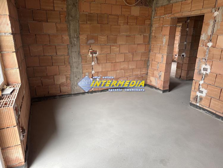 CASA NOUA I DE VANZARE I 120 MP I CETATE I SEMIFINISATA I 4 CAMERE I - 4