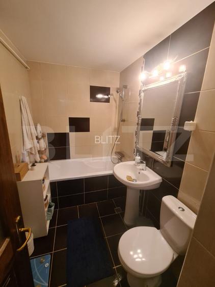 Apartament decomandat, 3 camere, 2 bai, zona Nicolina  - 10
