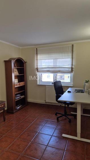 Apartament 3 camere zona Tolstoi etaj 3 - 4
