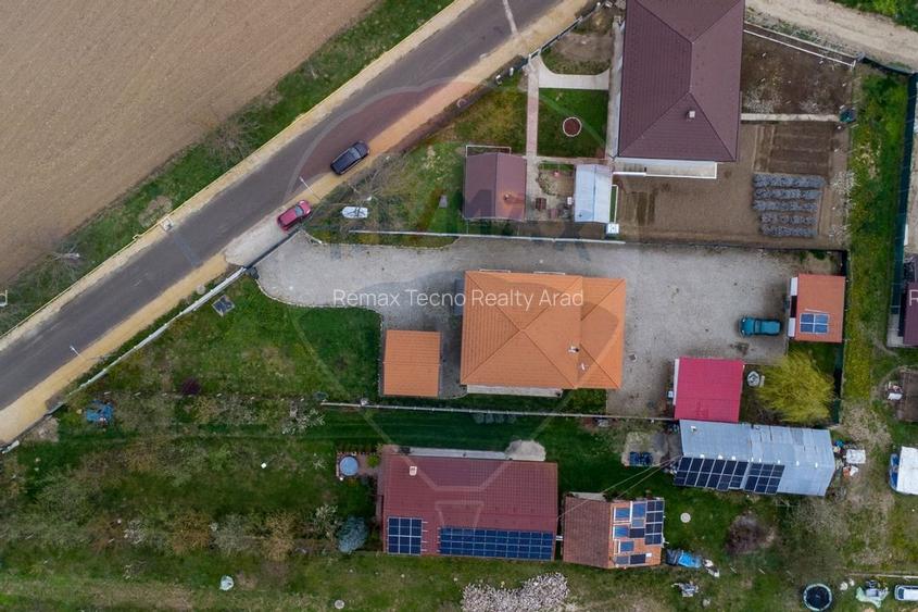 Vila/Pensiune de vanzare Bacia,jud.Hunedoara - 23