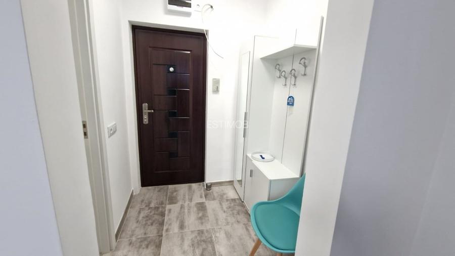 Inchiriere Garsoniera cocheta zona Coresi Tractorul - 17