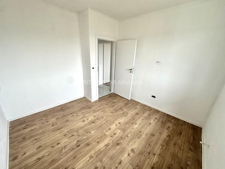 Casa Noua pe un nivel cu 4 camere cu terasa si toate utilitatile - 13