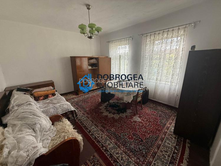 Zona centrala - Casa batraneasca, teren 690 mp - 3