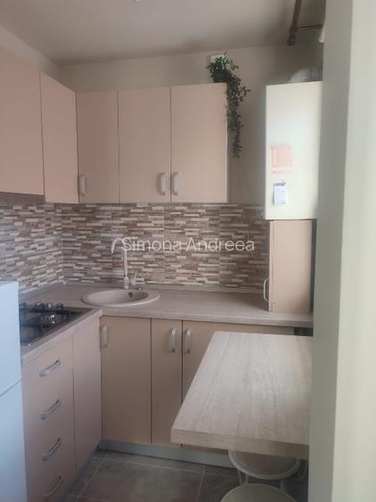 Închiriez apartament 2 camere - 6