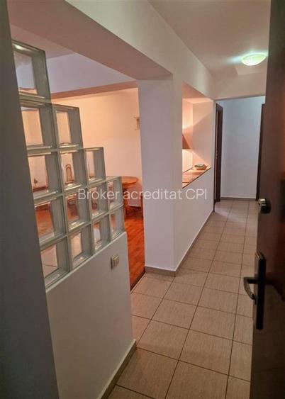 Vânzare 3 cam. - 7