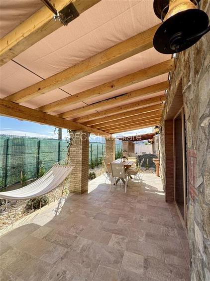 Casa de 4 camere , zona Tractorul - 19