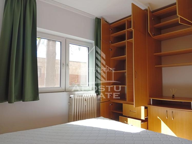 Apartament 2 camere ,53 mp ,zona  Micalaca - 3