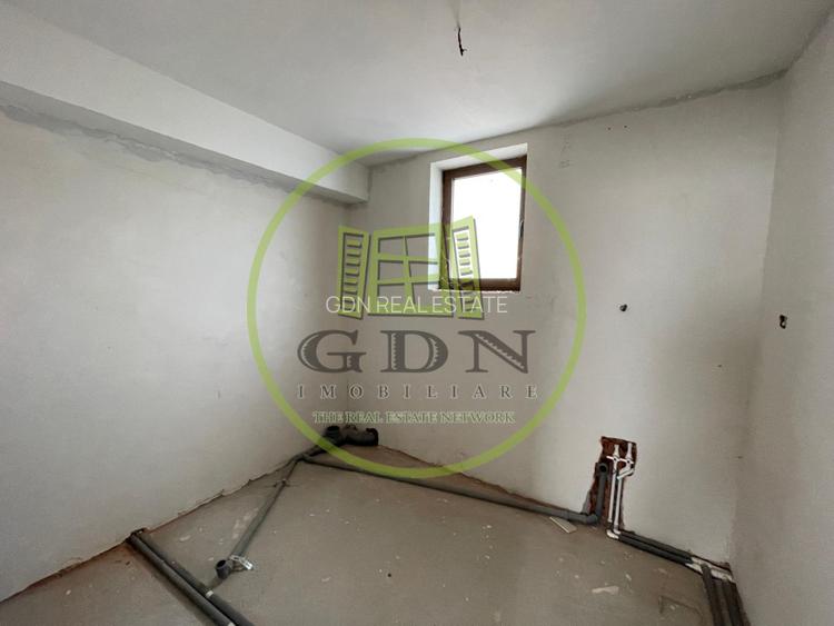 Casă semifinisată P+1 cu teren de 710mp în proximitatea centurii de Nord Craiova - 14